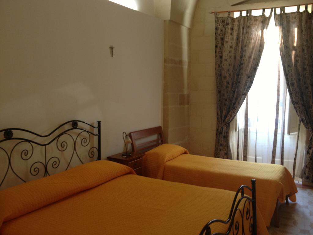 Casa Vacanze B&B Regina Maria Lecce Ruang foto